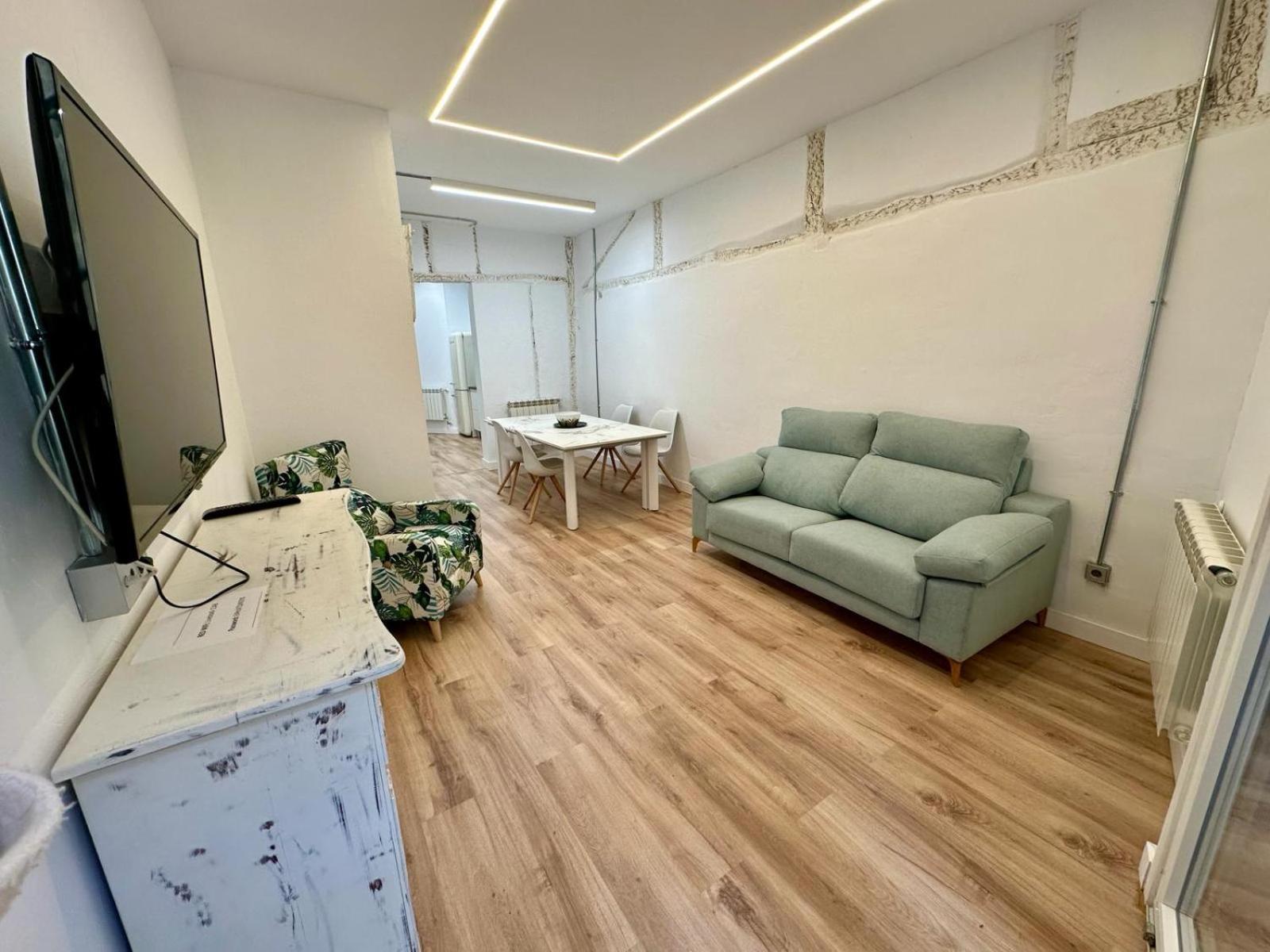 Apartamentos Carolina By Gaiarooms Leon Exterior photo